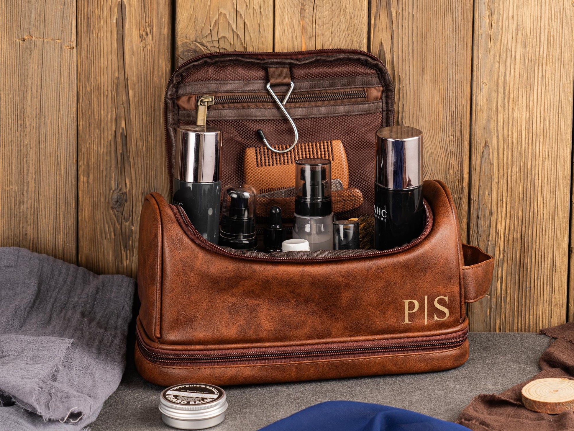 Men's Leather Toiletry Bag, Groomsmen Gifts Personalized, Groomsman Dopp Kit, Anniversary Gift for Husband, Unique Christmas Gift for Men