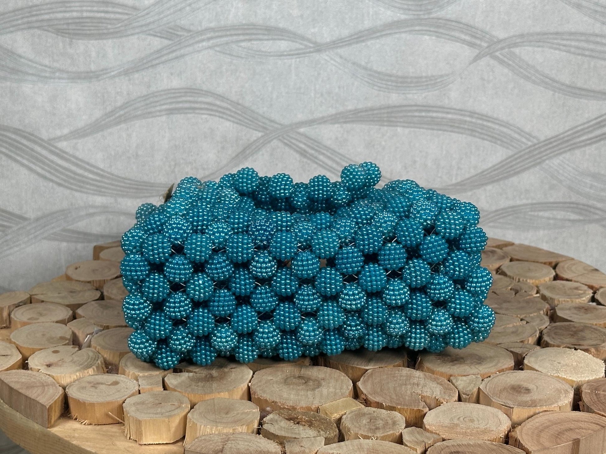 Handmade Turquoise Beaded Bag: Retro-Chic Shoulder Purse